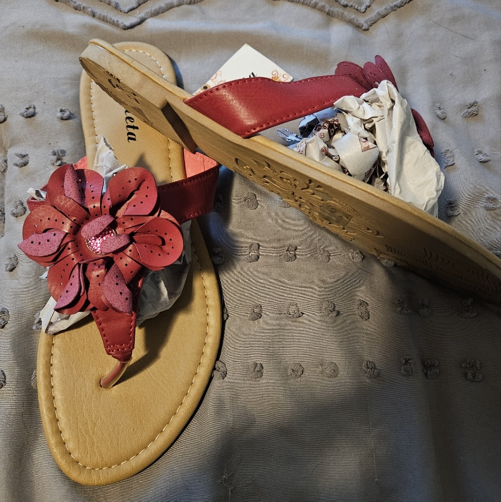 SALE ** BRAND NEW ** Abella Pink Floral Sandals